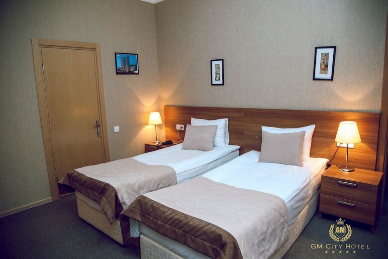 Hotel Gm City Binagadi