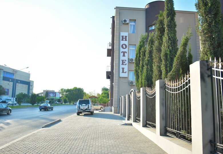 Hotel Gm City Binagadi