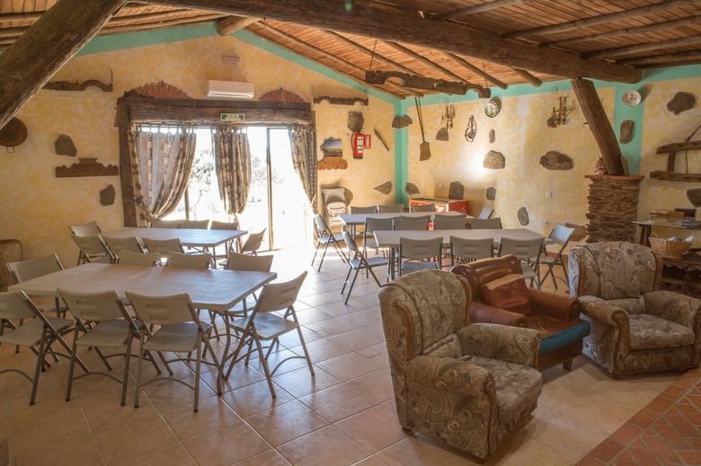 Hostal Albergue La Jarilla