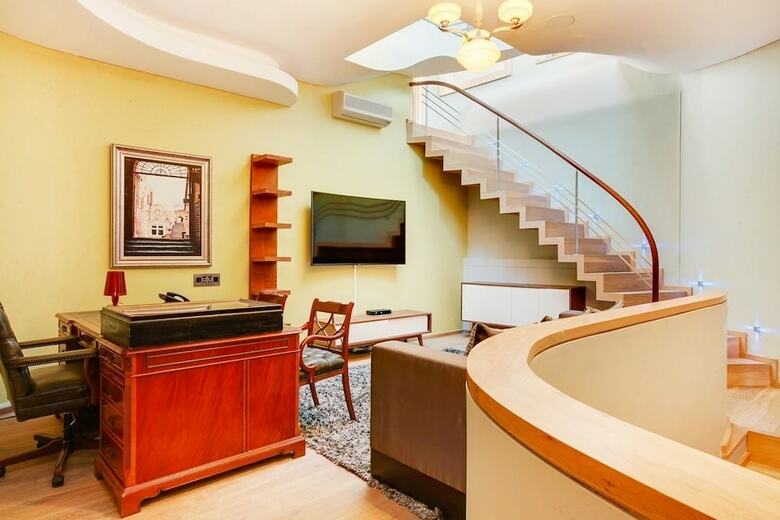 25 Third Beach Clifton
