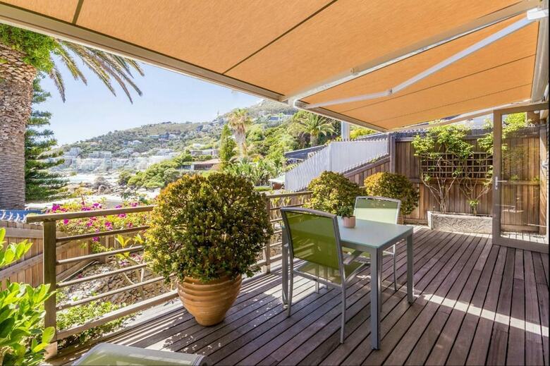 25 Third Beach Clifton