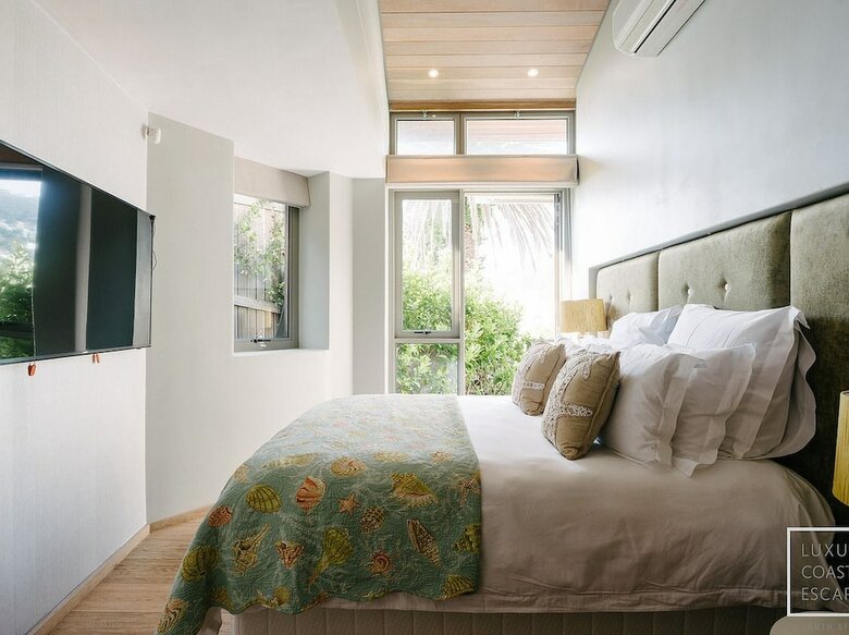 25 Third Beach Clifton