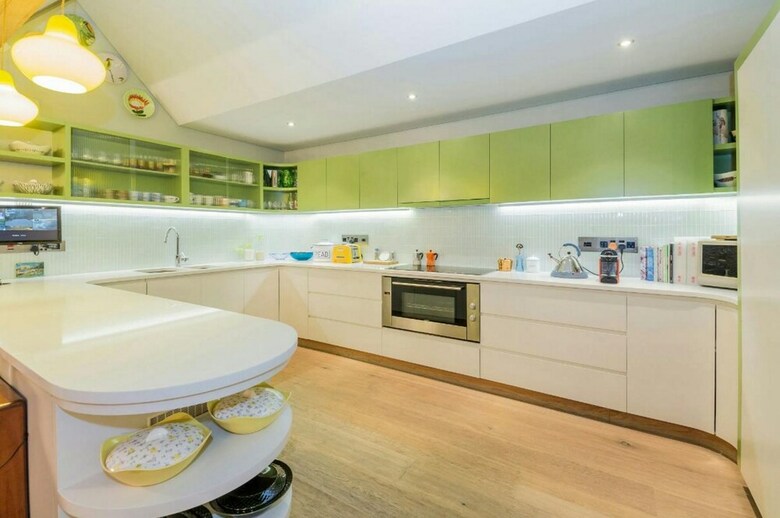 25 Third Beach Clifton