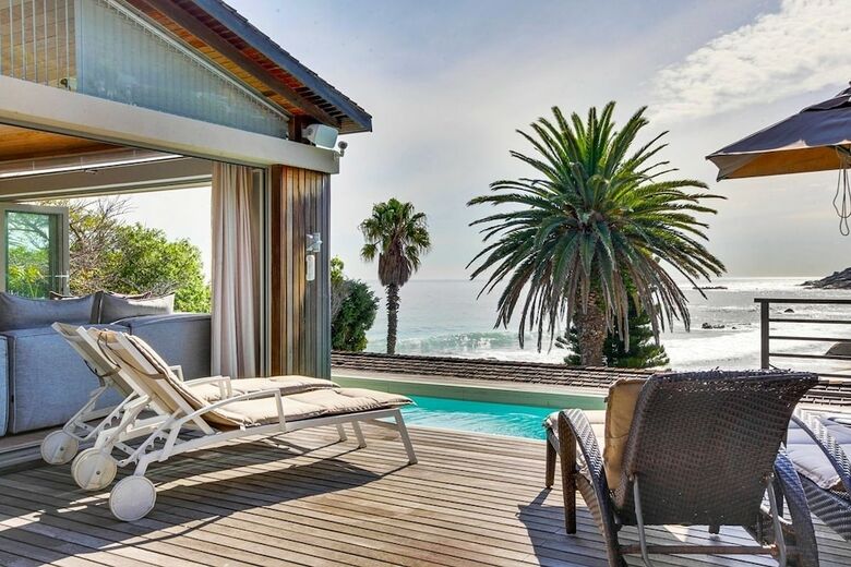 25 Third Beach Clifton