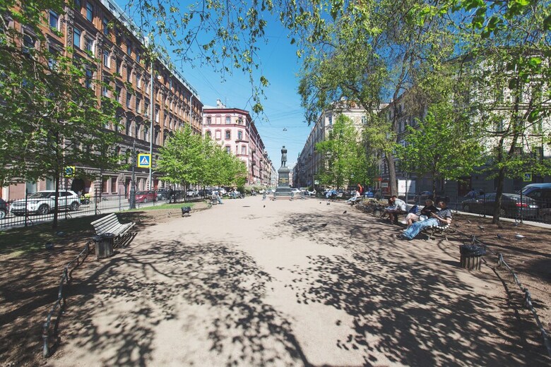 Duplex Apartments On Pushkinskaya 12