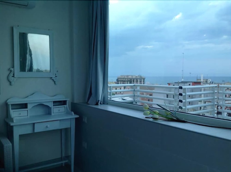 Hotel 2 Star Luxury Room Rooftop