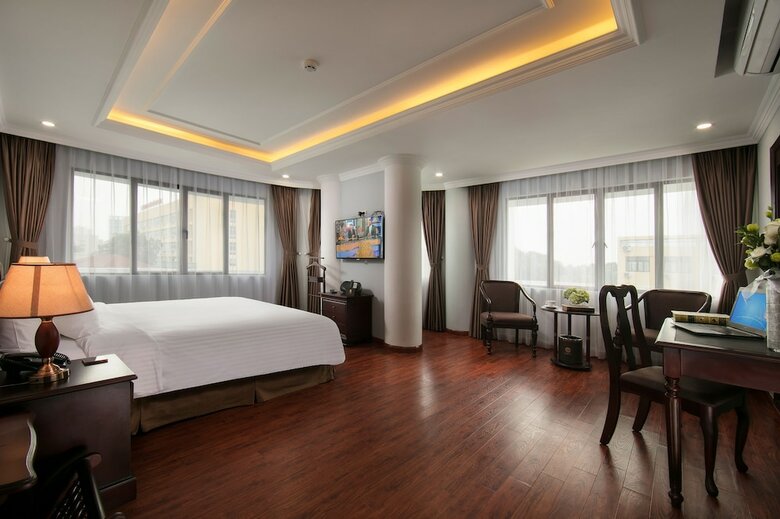 Halais Hotel