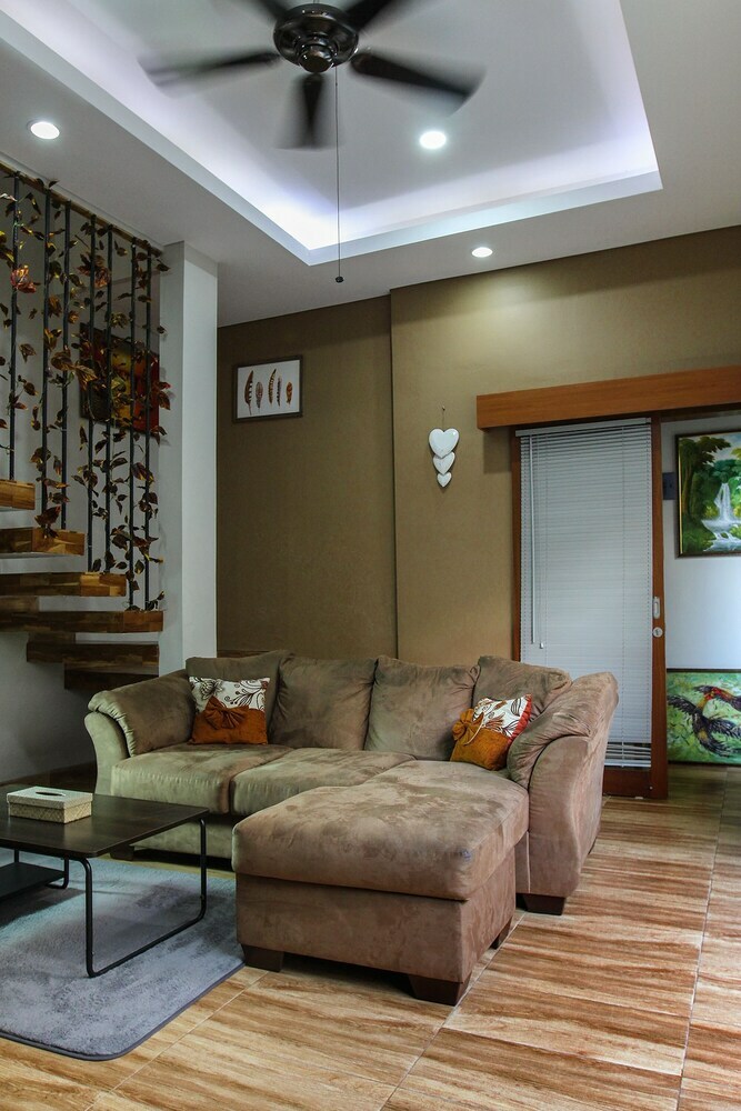 Hotel The Vishaka Villa