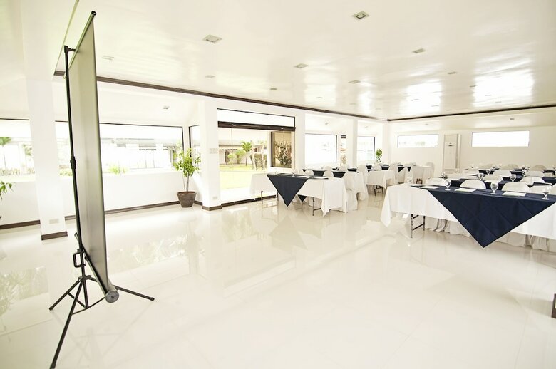 Hotel Luxur Place