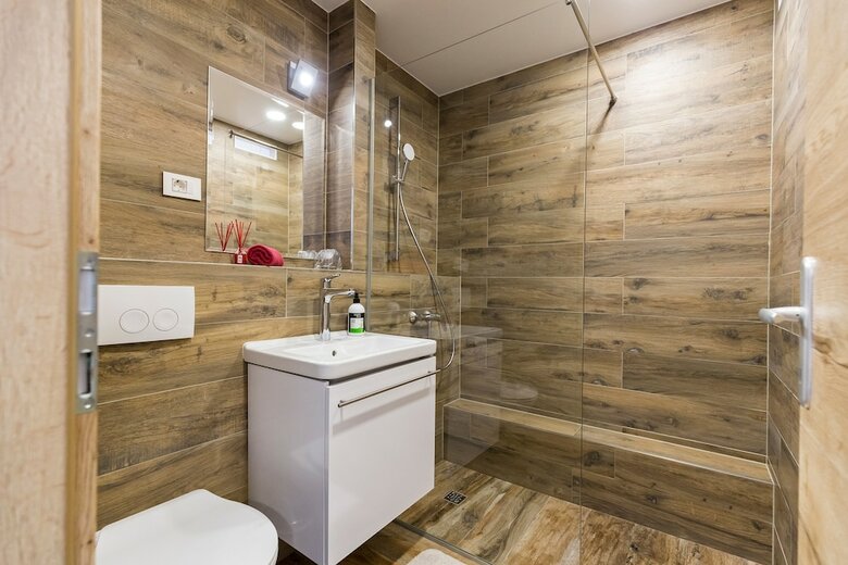 Hotel Apinelo Tower Rooms