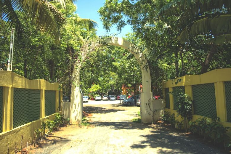 Hotel Mamalla Beach Resort