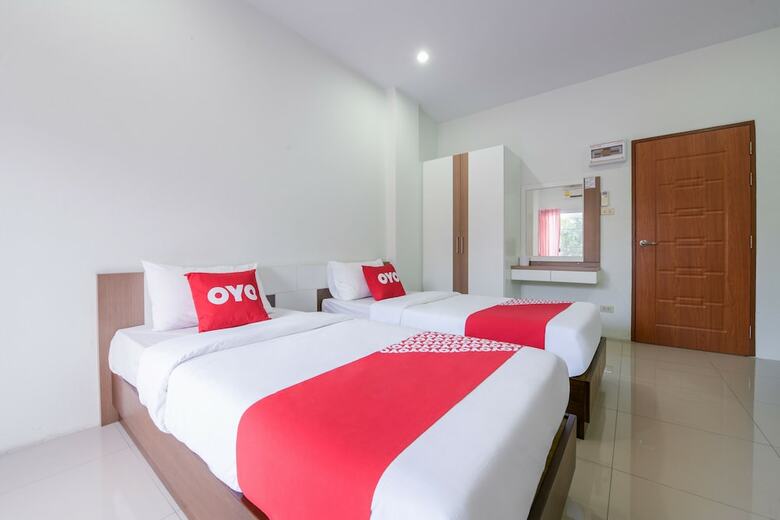 Hotel Oyo 452 Purada Mansion