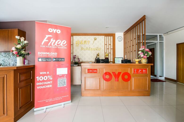 Hotel Oyo 452 Purada Mansion