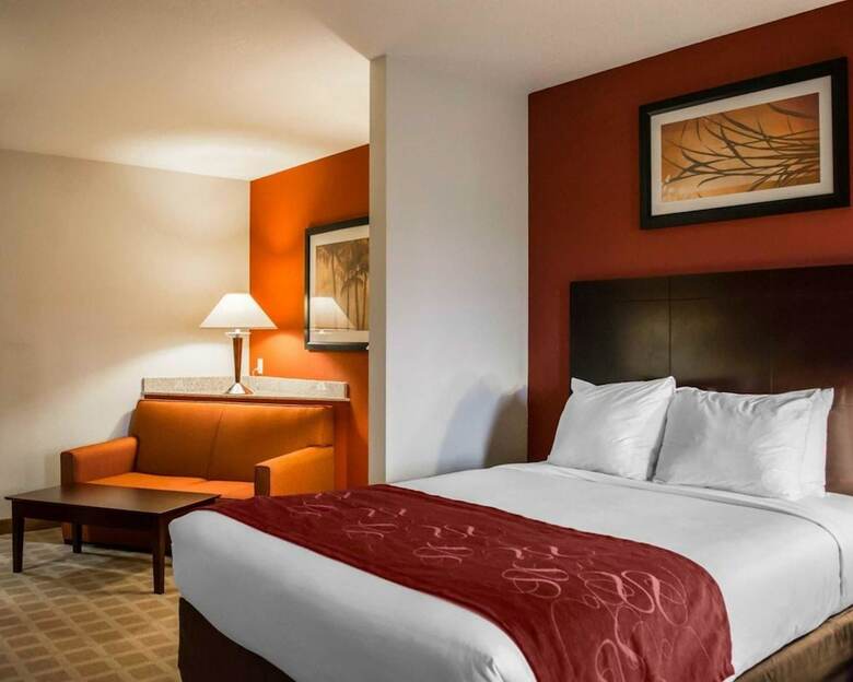 Hotel Comfort Suites Vero Beach I-95