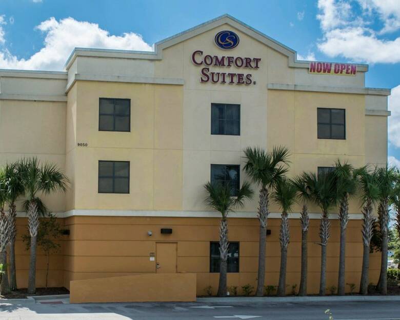 Hotel Comfort Suites Vero Beach I-95