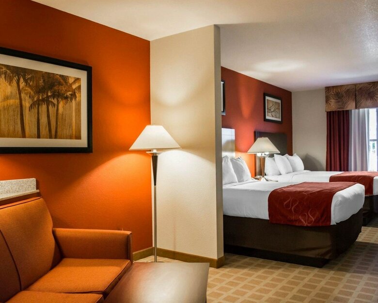 Hotel Comfort Suites Vero Beach I-95