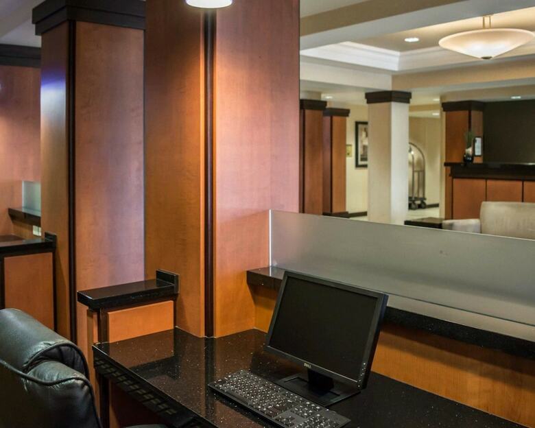 Hotel Comfort Suites Vero Beach I-95