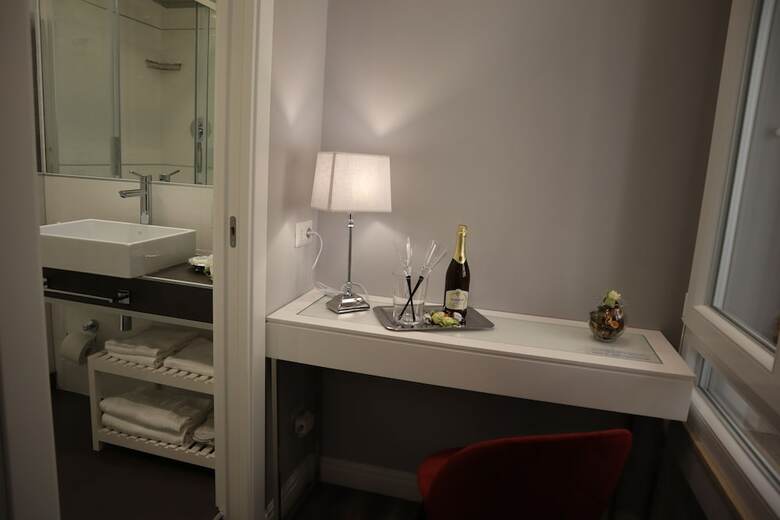 Hotel Millina Suites In Navona