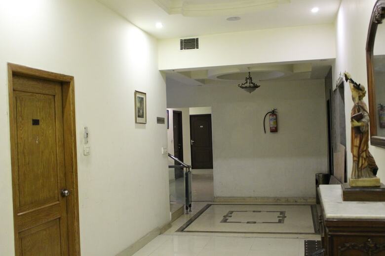 Hotel R R Grand