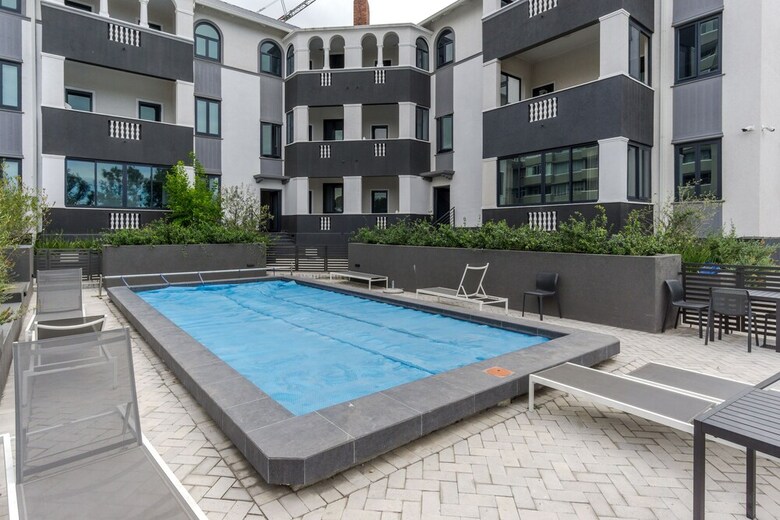 Apartamentos Warwick 502
