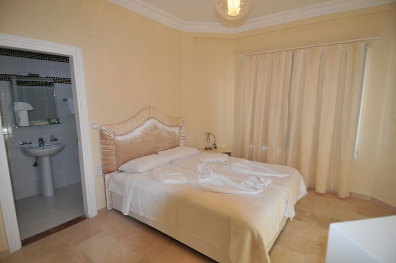 Gold City Villa Private Pool