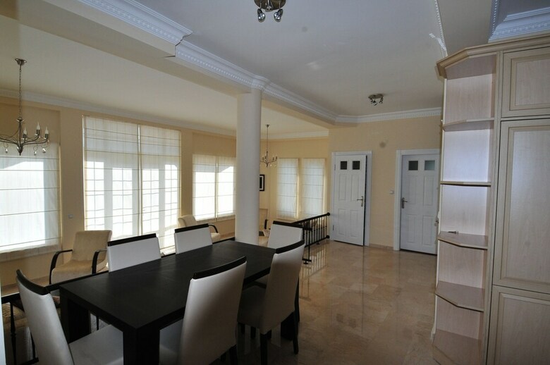 Gold City Villa Private Pool