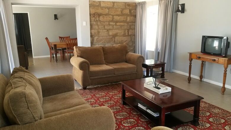 Hotel Ledges Retreat