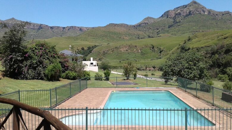 Hotel Ledges Retreat