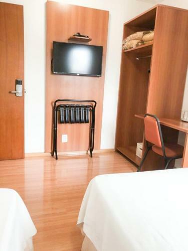 Summit Hotel Millian