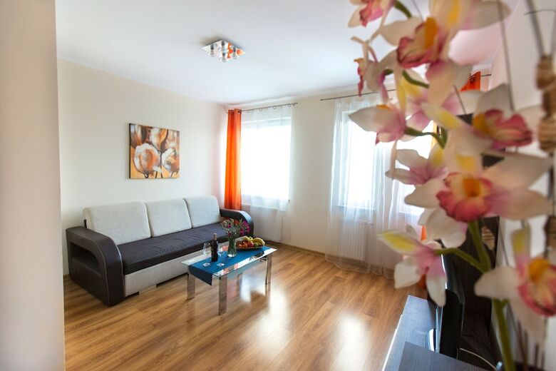 Pcd Aparthotel Wola