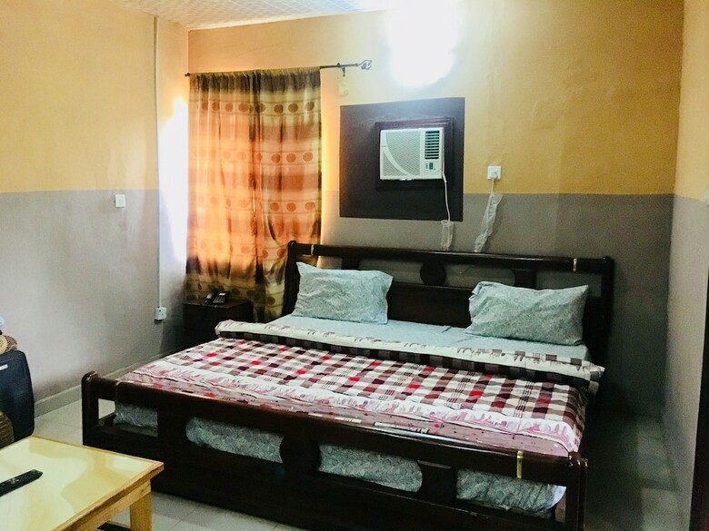 Cossy Hotel & Suite