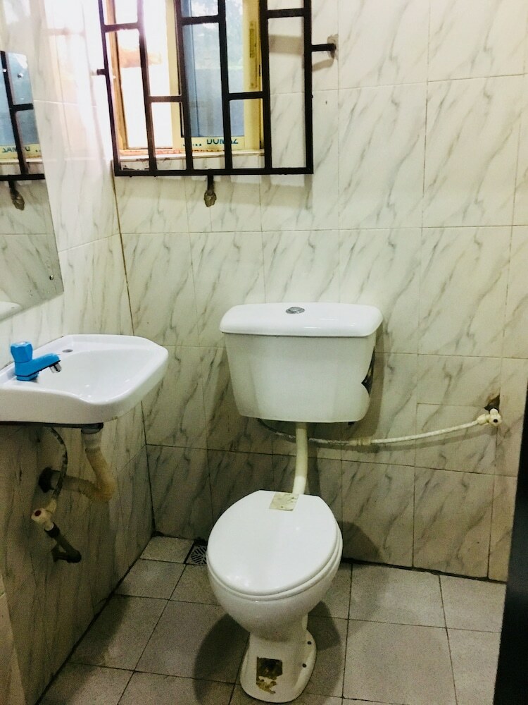 Cossy Hotel & Suite