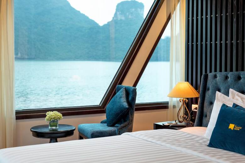 Le Theatre Cruise