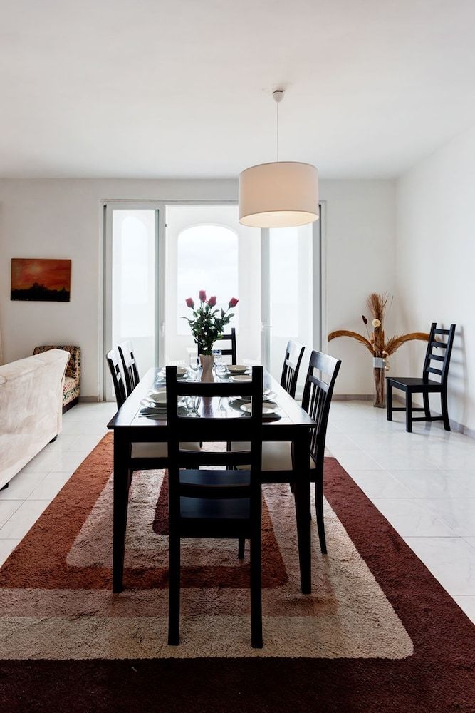 Seafront Apartment In Sliema Wt Breathtaking Views