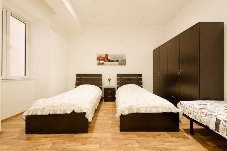 Charming Seafront Apartment, Perfect For Families