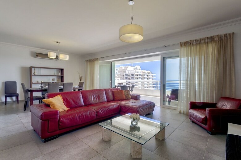 Apartamentos Seafront Lux Fort Cambridge Wt Pool