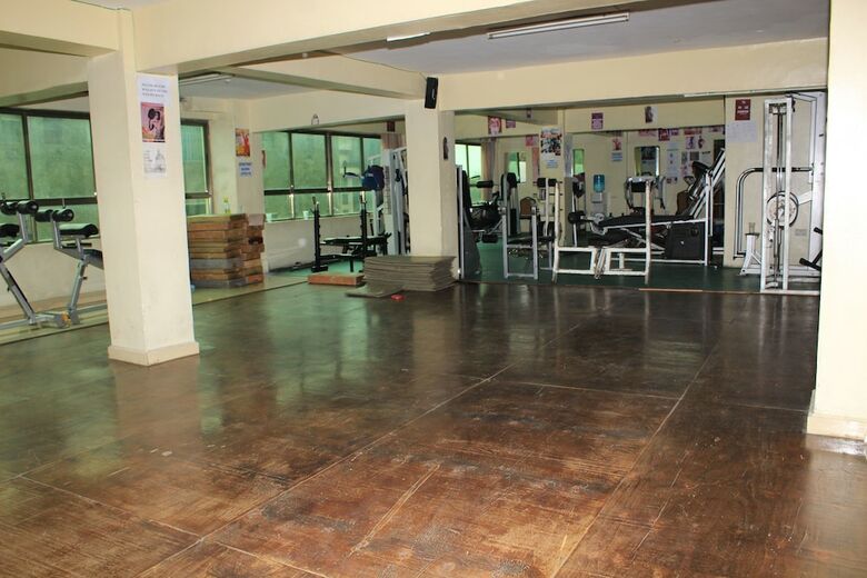 The Legacy Hotel & Suites
