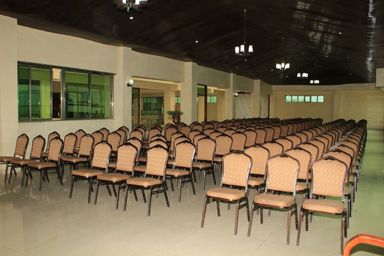 The Legacy Hotel & Suites