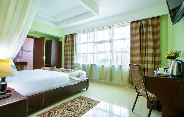 The Legacy Hotel & Suites