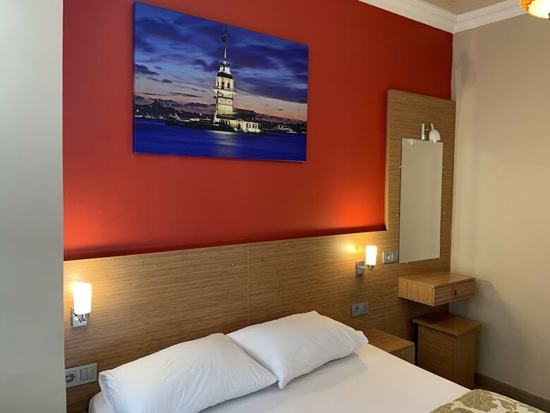 Hostal Antique Hostel & Guesthouse