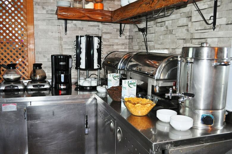 Hostal Antique Hostel & Guesthouse