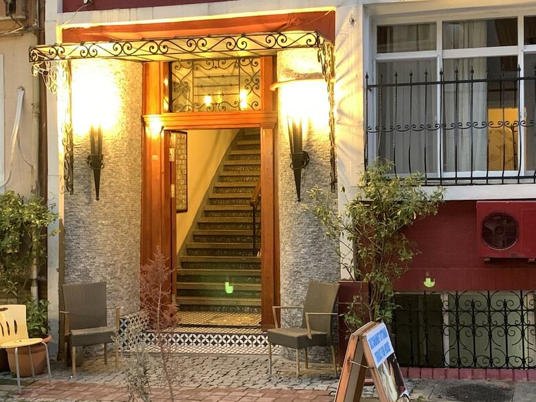 Hostal Antique Hostel & Guesthouse