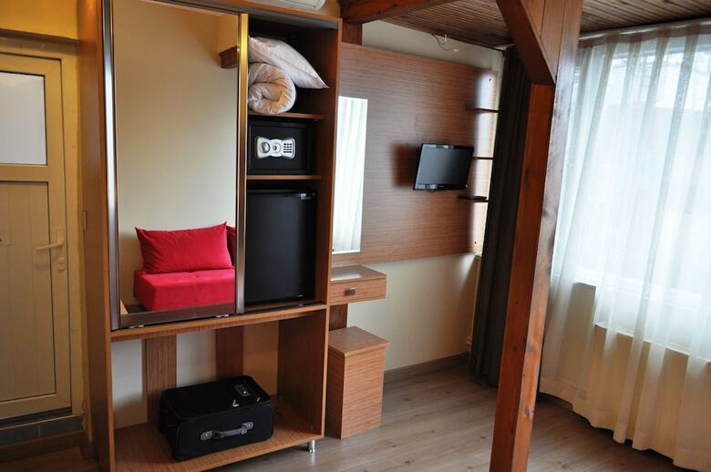 Hostal Antique Hostel & Guesthouse