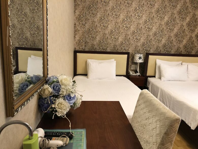 M&m Hotel
