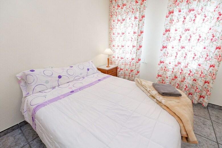 Villa Fidalsa White House Premium