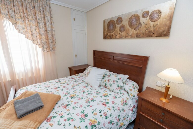 Villa Fidalsa White House Premium