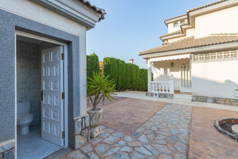 Villa Fidalsa White House Premium