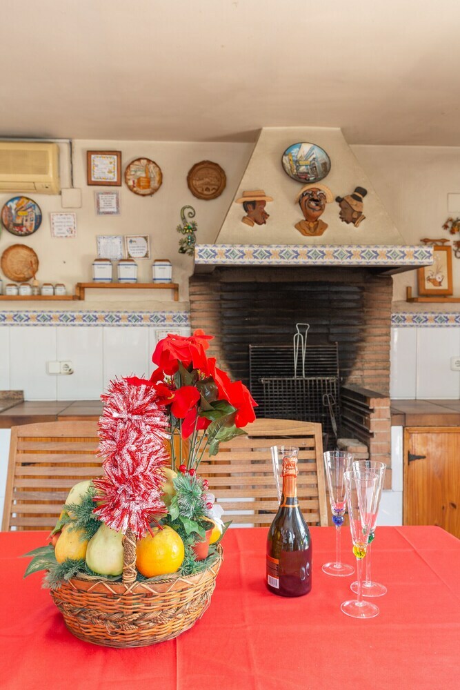 Villa Fidalsa White House Premium