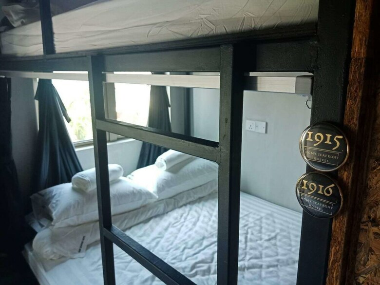 Hostal Homy Seafront Hostel