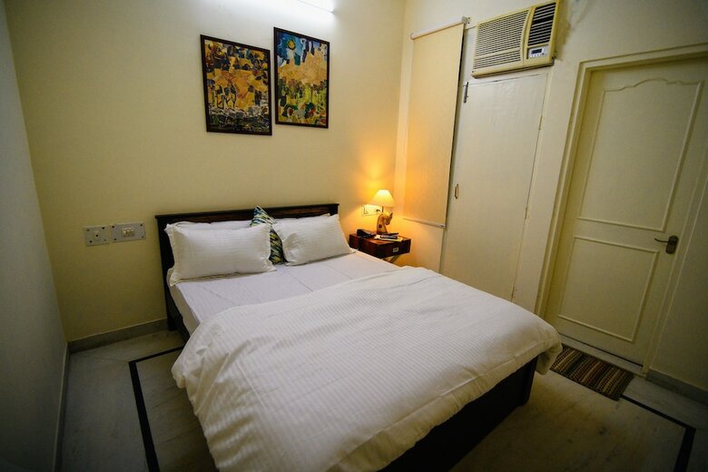 Hostal Hometales